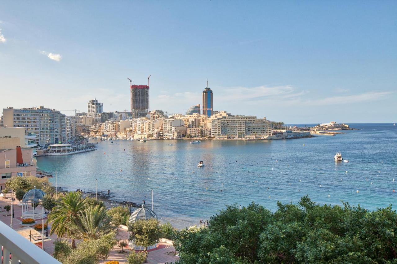 Vic- Seafront Apartment Слима Экстерьер фото